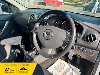 Used Dacia Sandero 2016 for sale - 79375302: Photo
