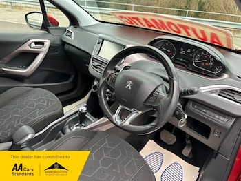 Used Peugeot 2008 2015 for sale - 79375294: Photo