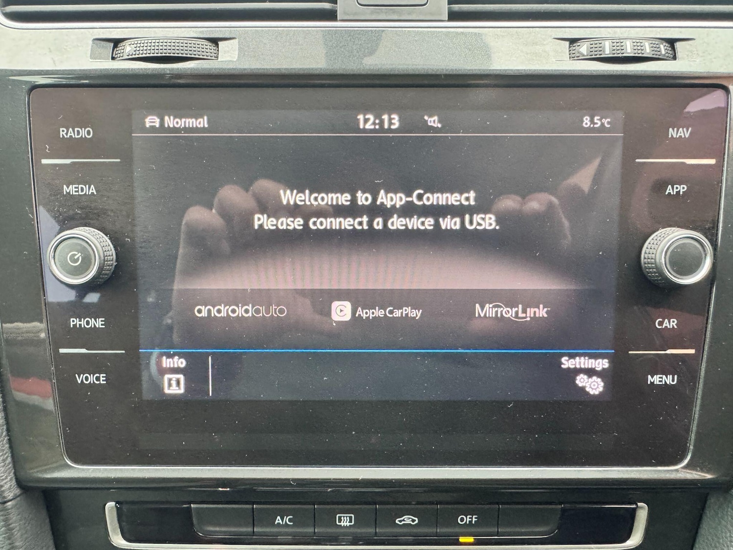 Used Volkswagen Golf 2017 for sale - 77779479: Photo 14