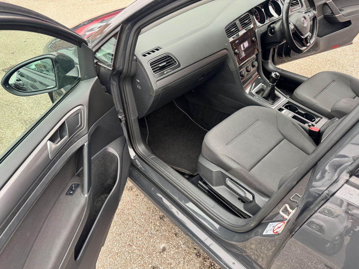 Used Volkswagen Golf 2017 for sale - 77779479: Photo 25