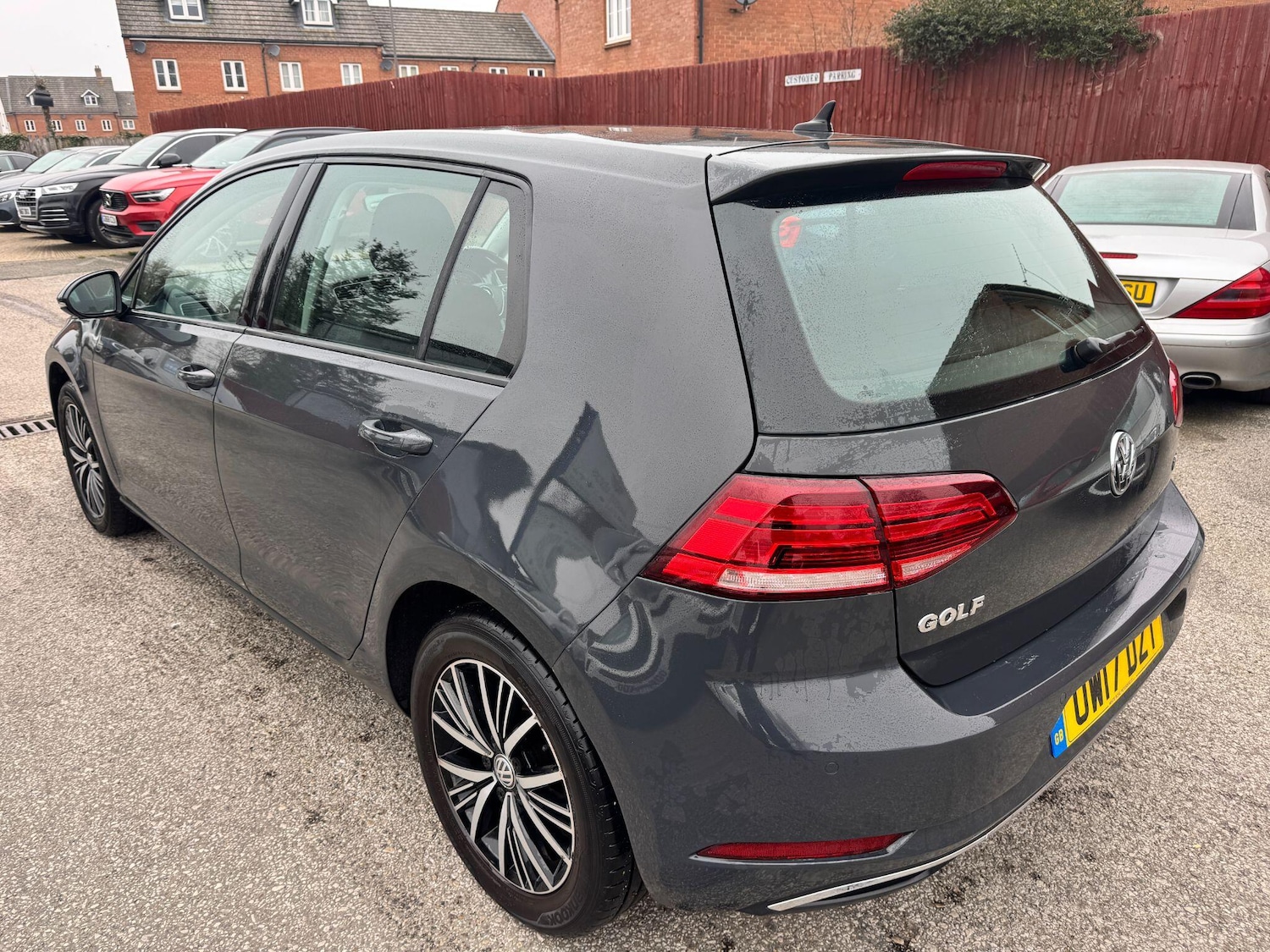 Used Volkswagen Golf 2017 for sale - 77779479: Photo 3