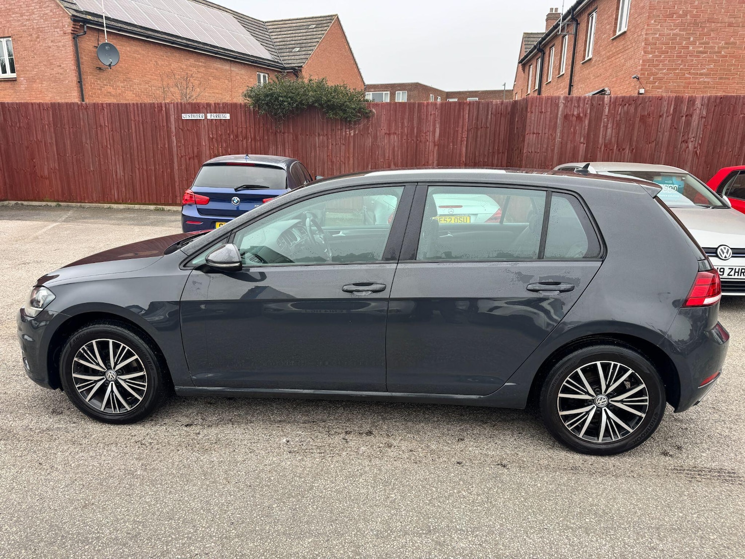 Used Volkswagen Golf 2017 for sale - 77779479: Photo 9