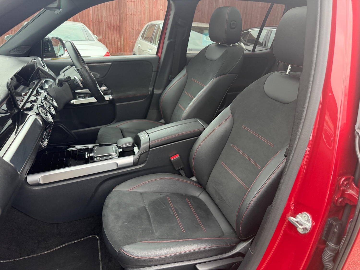 Used Mercedes-Benz GLB 2023 for sale - 77779442: Photo 28