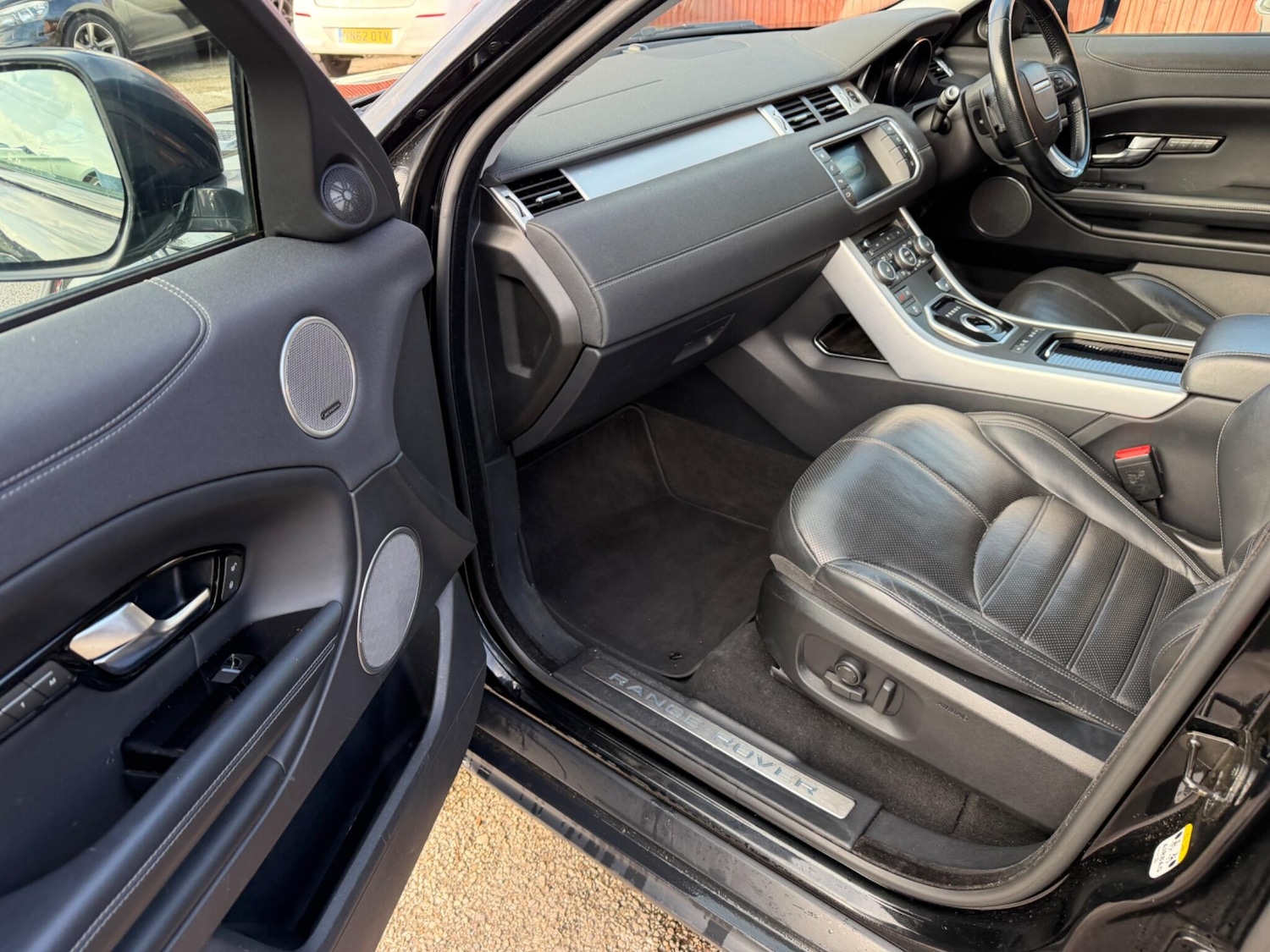 Used Land Rover Range Rover Evoque 2016 for sale - 77620360: Photo 44