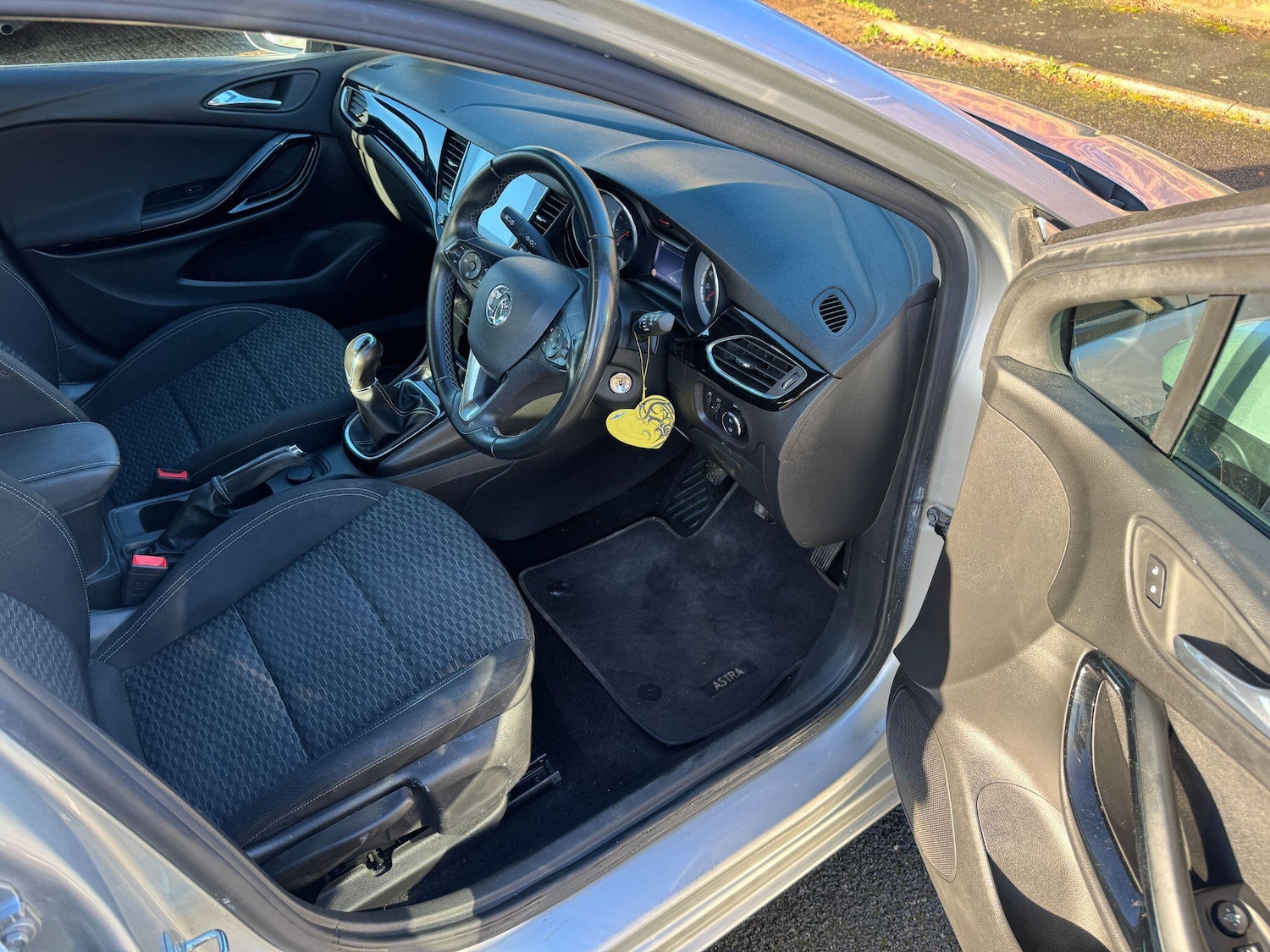 Used Vauxhall Astra 2018 for sale - 77249392: Photo 15