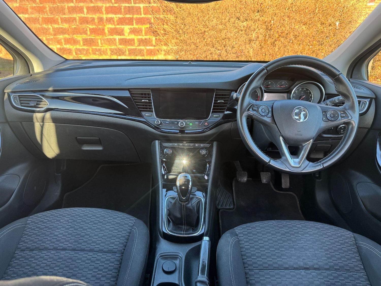 Used Vauxhall Astra 2018 for sale - 77249392: Photo 2