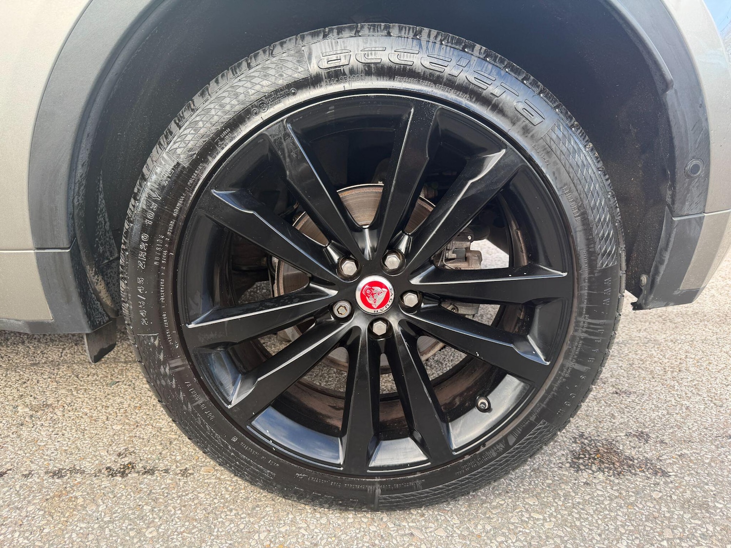 Used Jaguar E-Pace 2018 for sale - 77249362: Photo 17