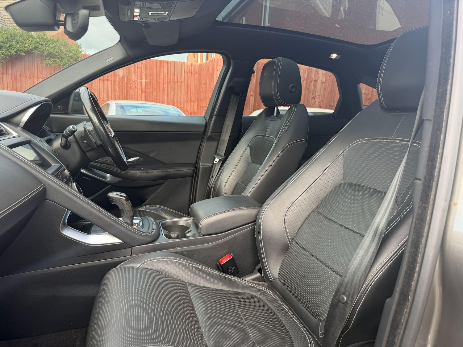 Used Jaguar E-Pace 2018 for sale - 77249362: Photo 28