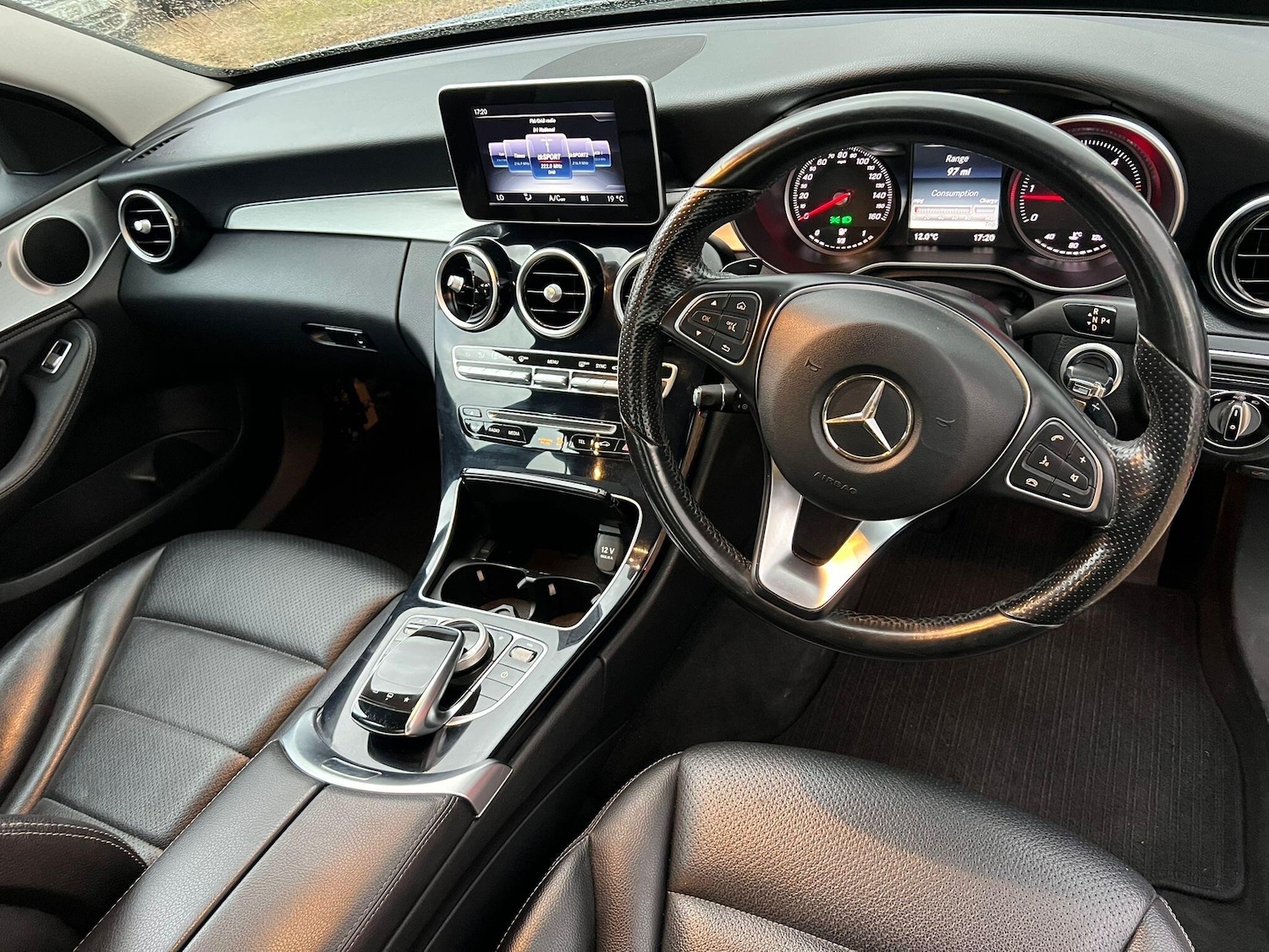 Used Mercedes-Benz C Class 2015 for sale - 77779470: Photo 20