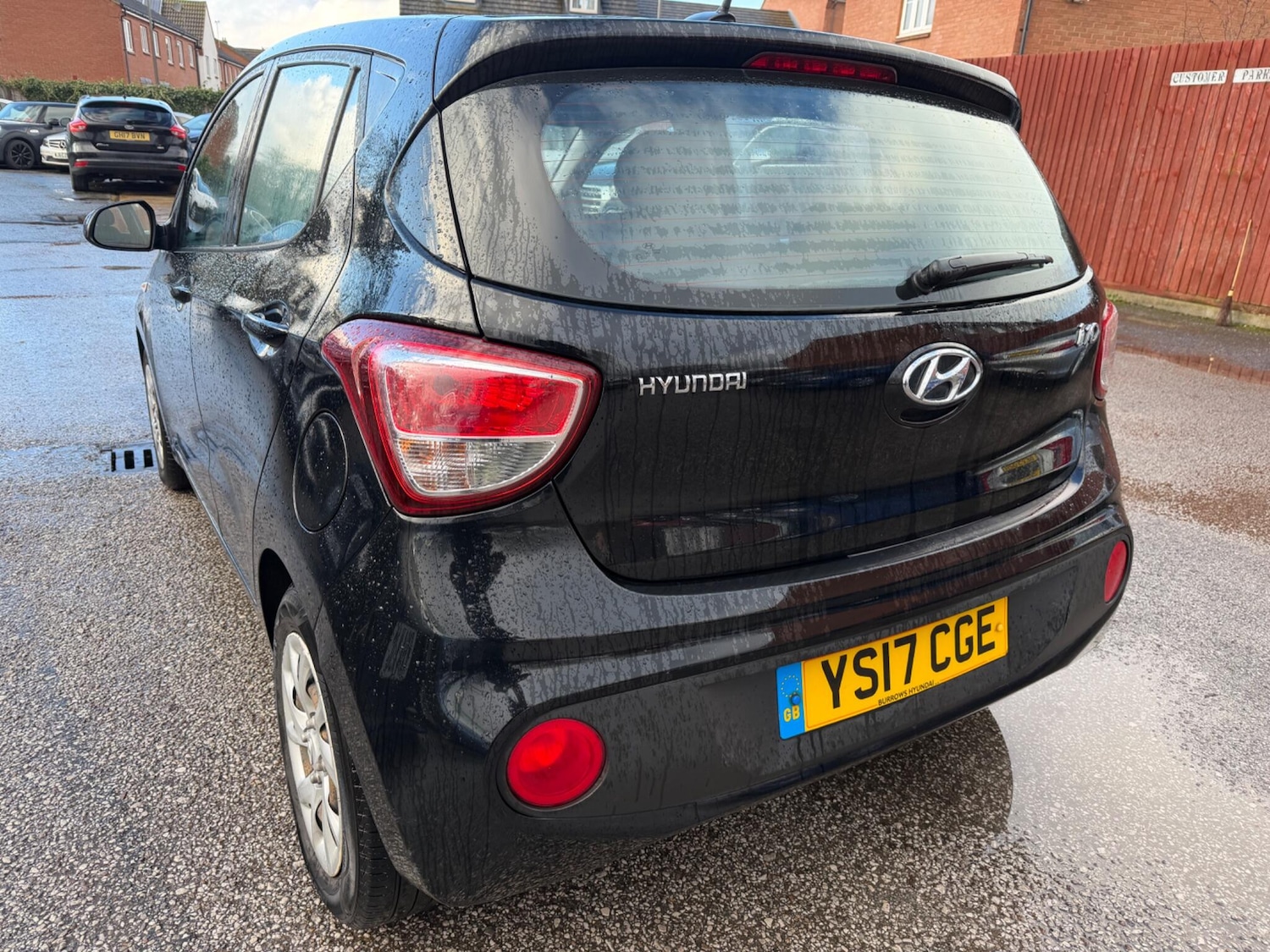 Used Hyundai i10 2017 for sale - 77249364: Photo 11