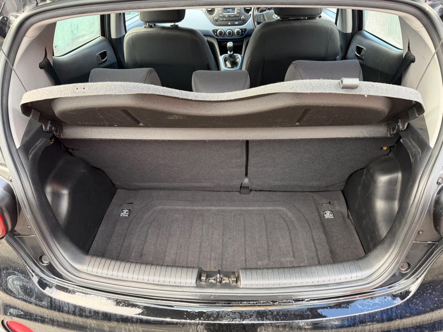 Used Hyundai i10 2017 for sale - 77249364: Photo 18