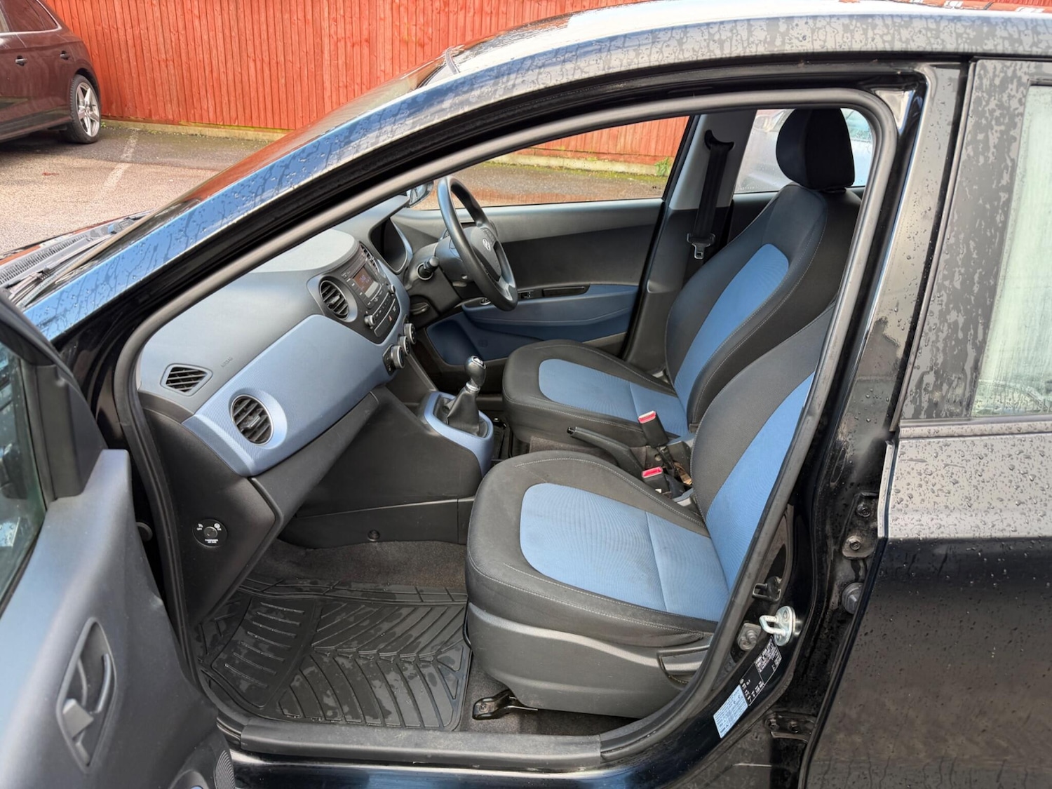 Used Hyundai i10 2017 for sale - 77249364: Photo 20