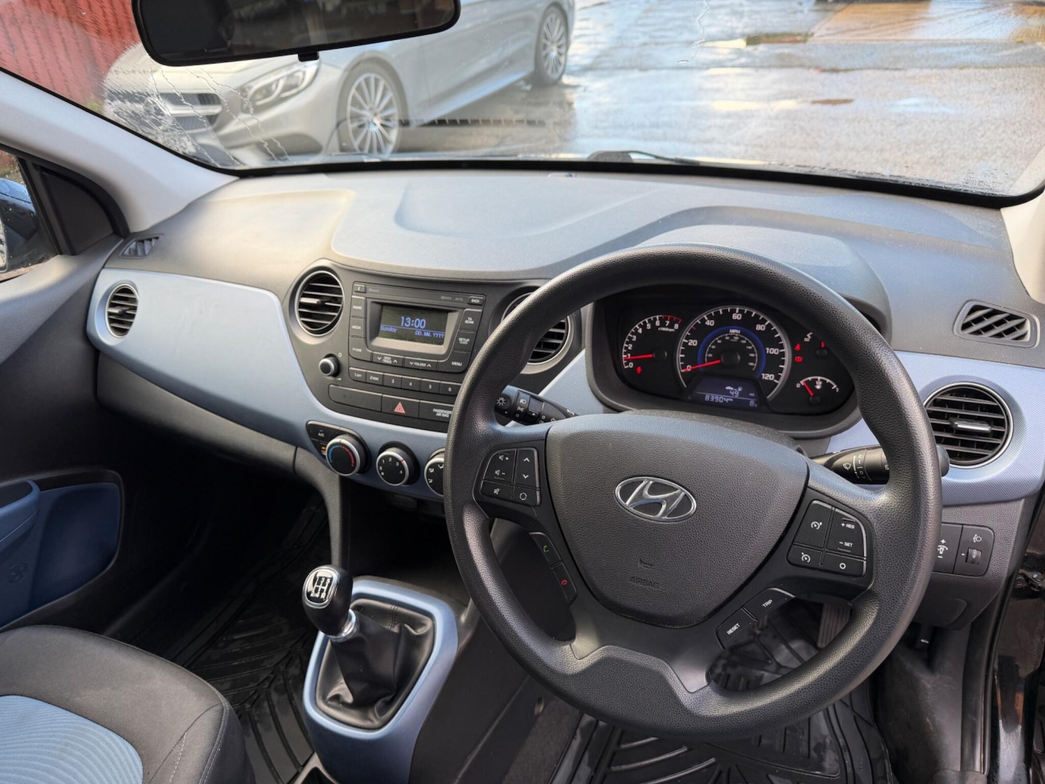 Used Hyundai i10 2017 for sale - 77249364: Photo 25