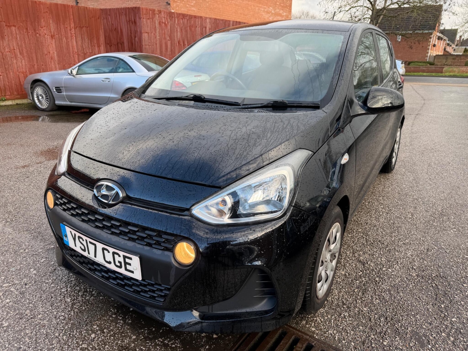 Used Hyundai i10 2017 for sale - 77249364: Photo 9