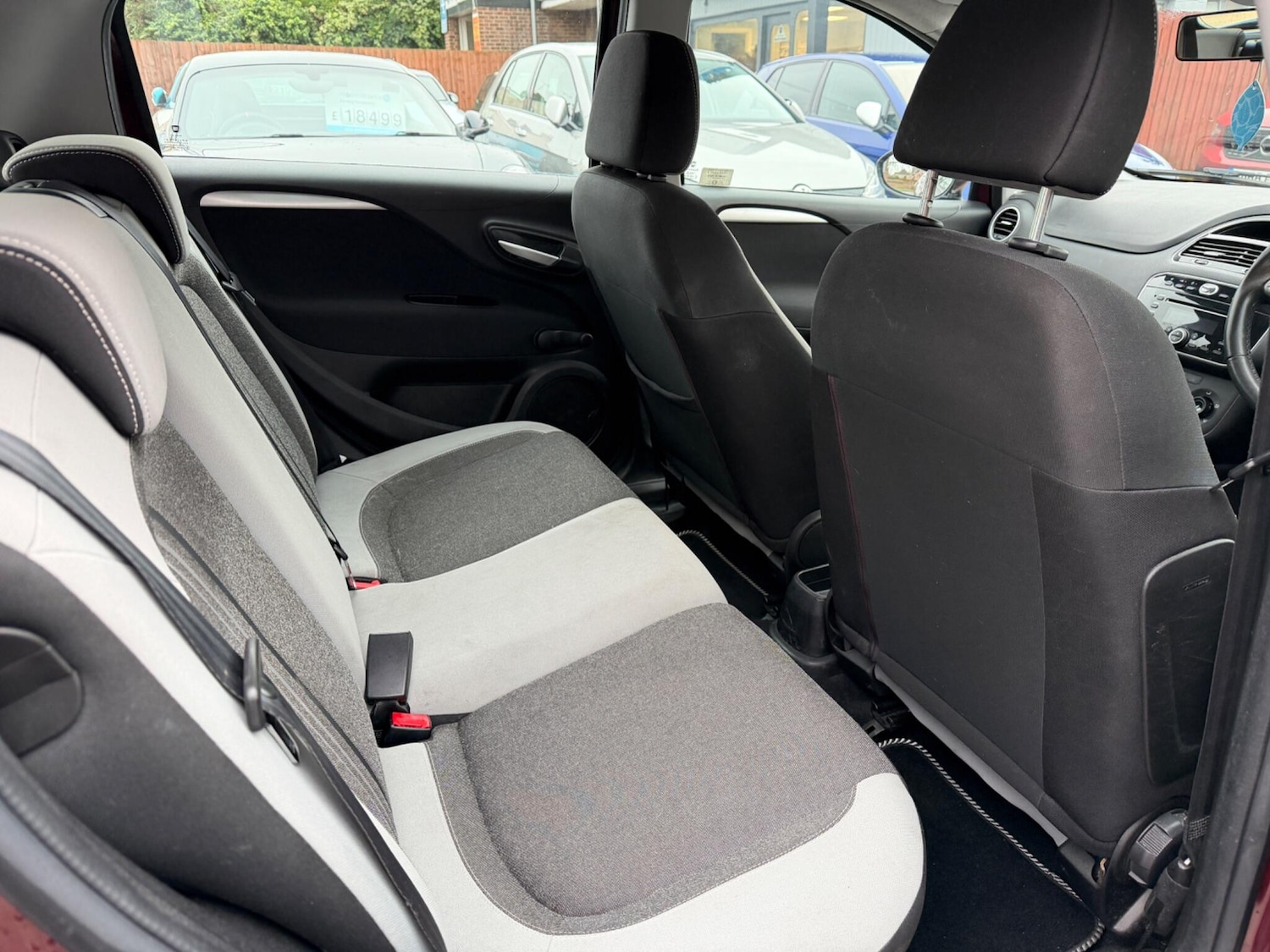 Used Fiat Punto 2012 for sale - 77327286: Photo 28