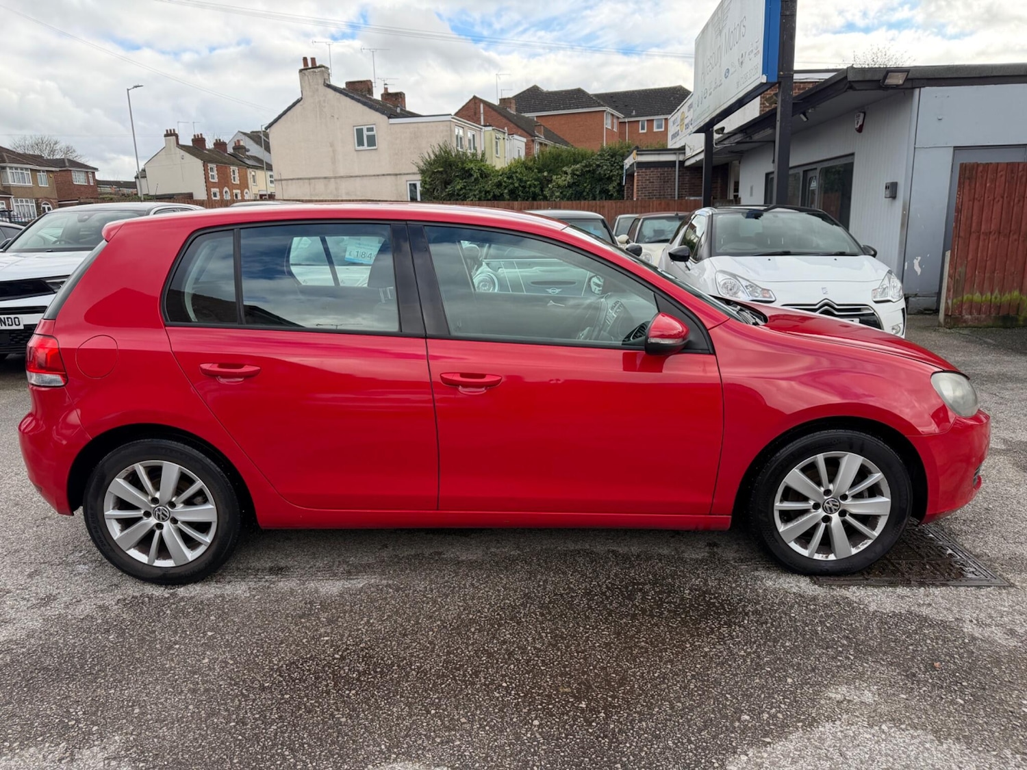 Used Volkswagen Golf 2011 for sale - 77692068: Photo 18