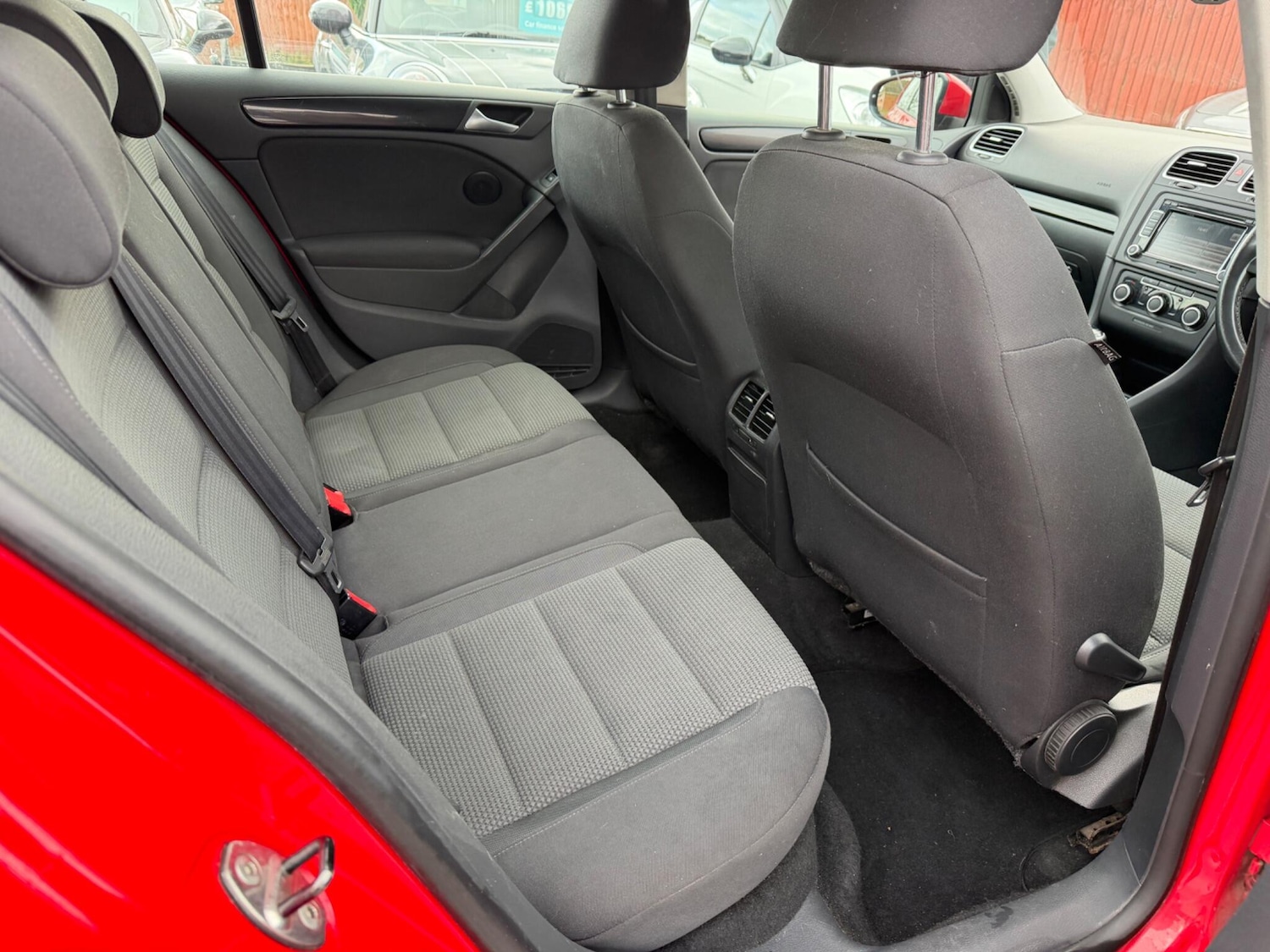 Used Volkswagen Golf 2011 for sale - 77692068: Photo 25