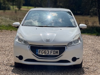 Used Peugeot 208 2013 for sale - 75550614: Photo