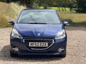 Used Peugeot 208 2012 for sale - 75314901: Photo