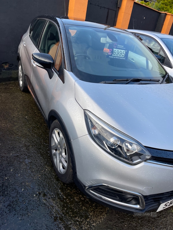 Used Renault Captur 2017 for sale - 78048455: Photo 2