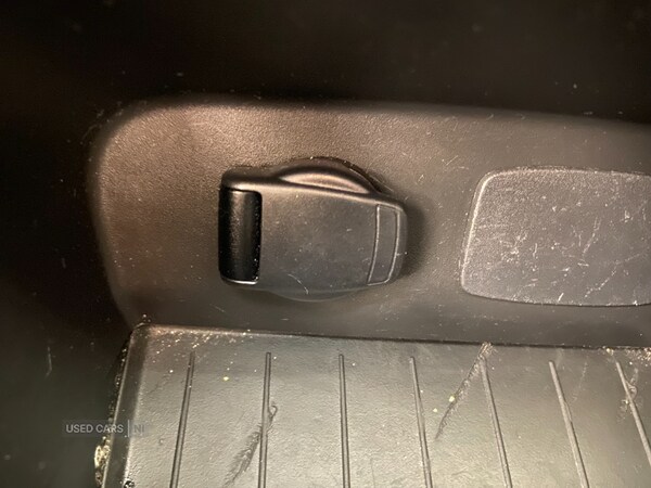 Used Renault Captur 2017 for sale - 73820552: Photo 30