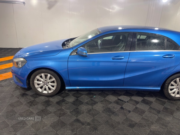 Used Mercedes-Benz A-Class 2015 for sale - 77176099: Photo 2