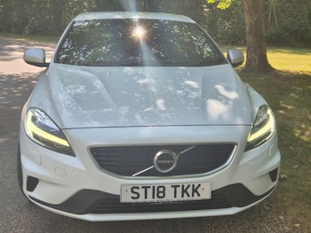 Used Volvo V40 2018 for sale - 79104390: Photo