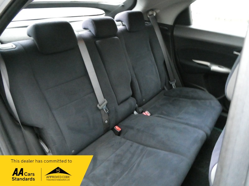 Used Honda Civic 2007 for sale - 76950885: Photo 22