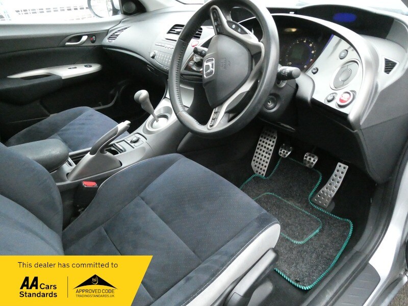 Used Honda Civic 2007 for sale - 76950885: Photo 24