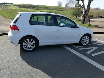 Used Volkswagen Golf 2011 for sale - 77465360: Photo