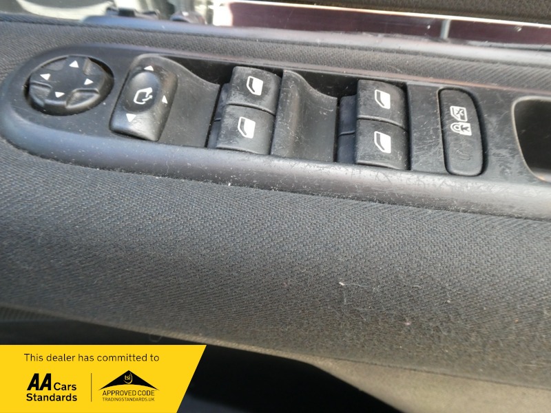 Used Peugeot 3008 2014 for sale - 76439673: Photo 11