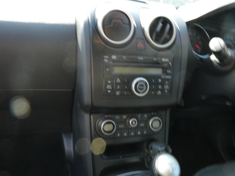 Used Nissan Qashqai 2010 for sale - 77766085: Photo 8