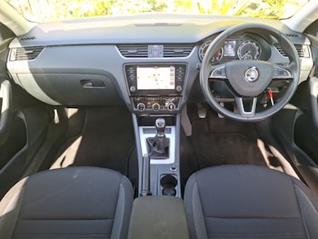 Used Skoda Octavia 2020 for sale - 79006635: Photo