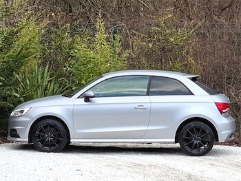 Used Audi A1 2017 for sale - 77400224: Photo