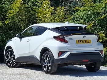 Used Toyota C-HR 2021 for sale - 78704050: Photo