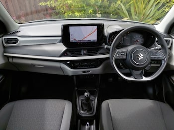 Used Suzuki Swift 2025 for sale - 76403815: Photo