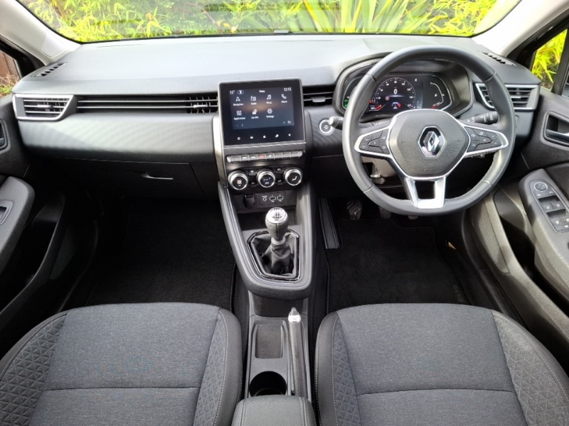Used Renault Clio 2022 for sale - 76465045: Photo 2