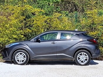 Used Toyota C-HR 2021 for sale - 78440915: Photo