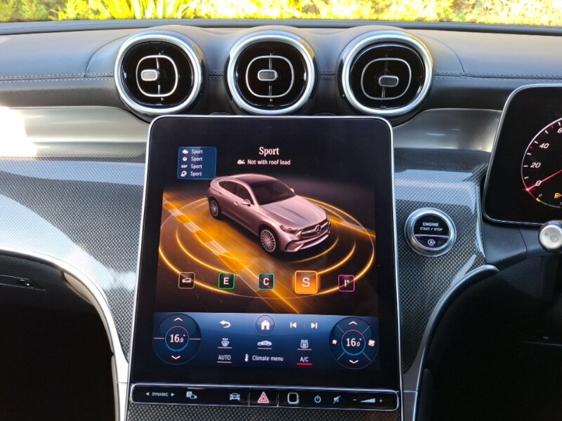 Used Mercedes-Benz GLC 2023 for sale - 76301800: Photo 16