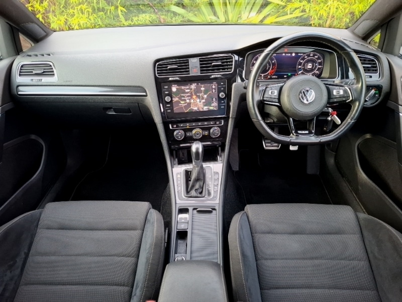 Used Volkswagen Golf 2019 for sale - 77318807: Photo 2