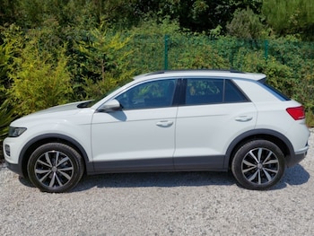 Used Volkswagen T-Roc 2018 for sale - 75309629: Photo