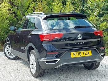 Used Volkswagen T-Roc 2018 for sale - 75338805: Photo