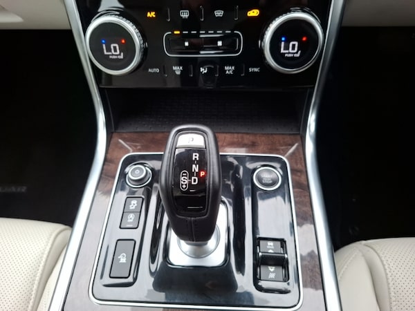 Used Jaguar XE 2021 for sale - 76301786: Photo 19