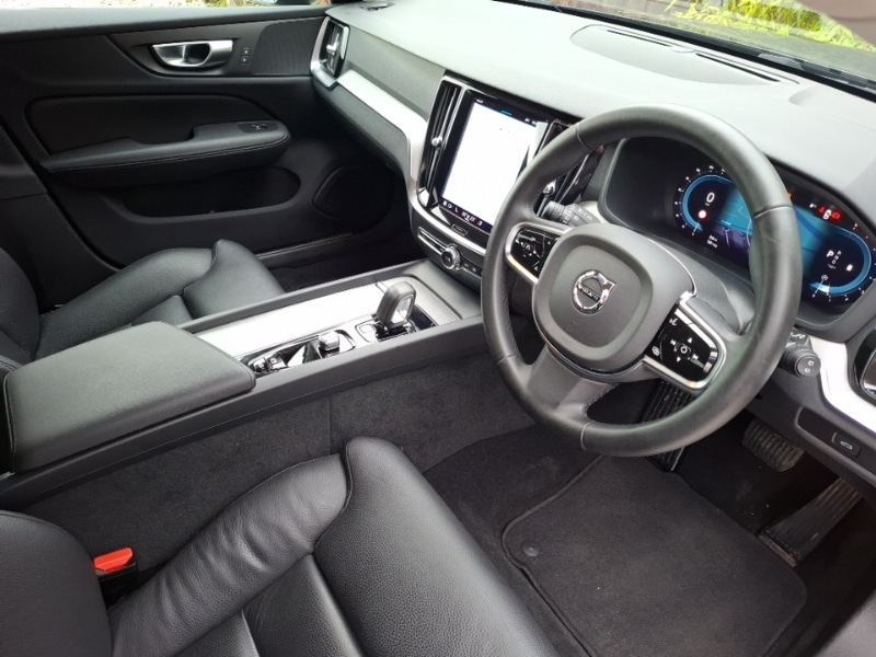 Used Volvo V60 2023 for sale - 77847151: Photo 10