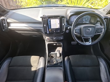 Used Volvo XC40 2018 for sale - 78151600: Photo