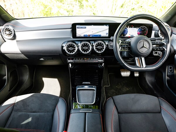 Used Mercedes-Benz CLA 2023 for sale - 75390161: Photo 2