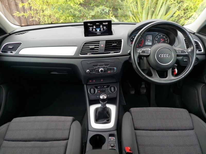 Used Audi Q3 2017 for sale - 75926125: Photo 2