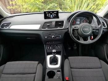Used Audi Q3 2017 for sale - 75926125: Photo 2