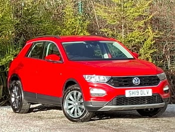 Used Volkswagen T-Roc 2019 for sale - 77209095: Photo