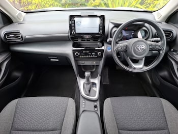 Used Toyota Yaris Cross 2023 for sale - 78079760: Photo